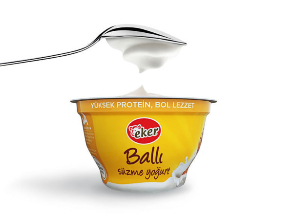 Ballı Süzme Yoğurt