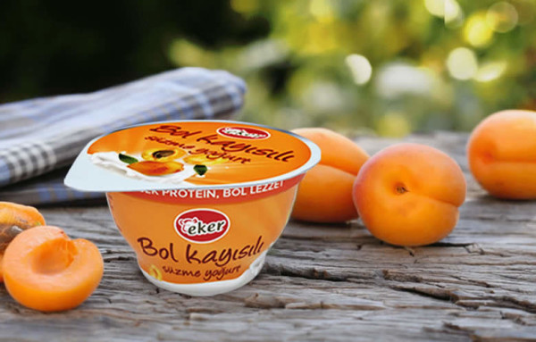 Kayısılı Süzme Yoğurt