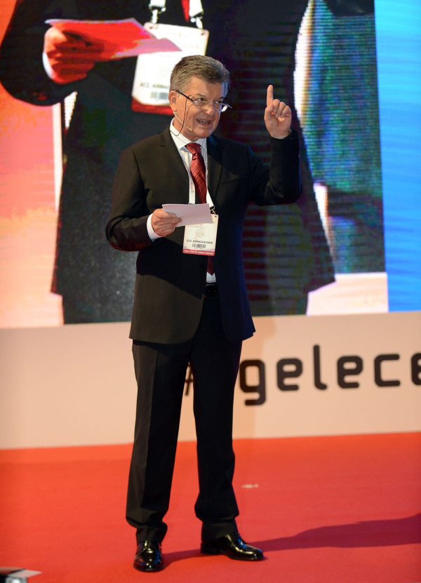 PGED yönetim kurulu baskani ECZ.Armağan Ener