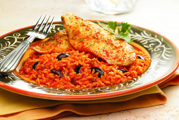 Peynirli, közlenmiş biberli Chipotle Pirinç