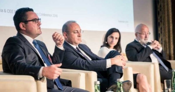 Hilmi Güvenal Avusturya & CEE Bank'ın Yeniden Yapılandırılması Konferansı’na Katıldı 