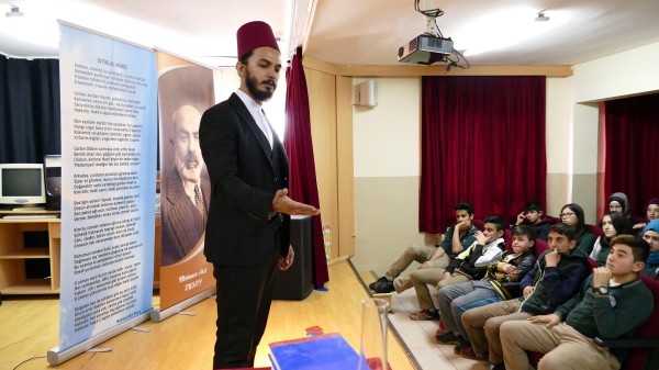 Mehmet Akif Okullarda2