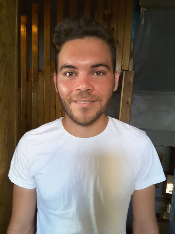 Yaşar Süleyman - Fil Hastalığı