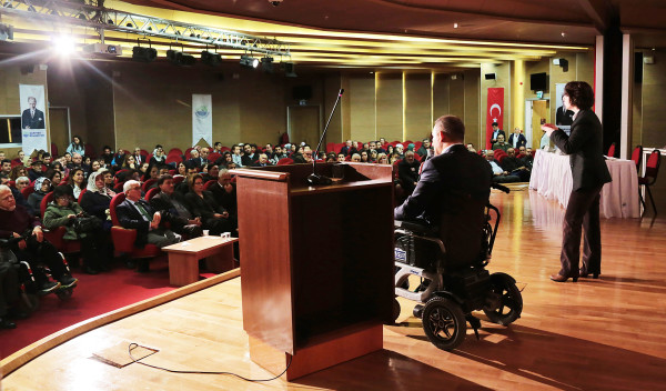 Engellilere “Hak” Forumu:  Bize Özel Davranmayın!