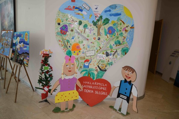 Çocuklar Haklarını Eğlenerek Öğrenecek-4
