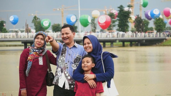 Meikarta Quality of Life - Local resident M. Rohman's family