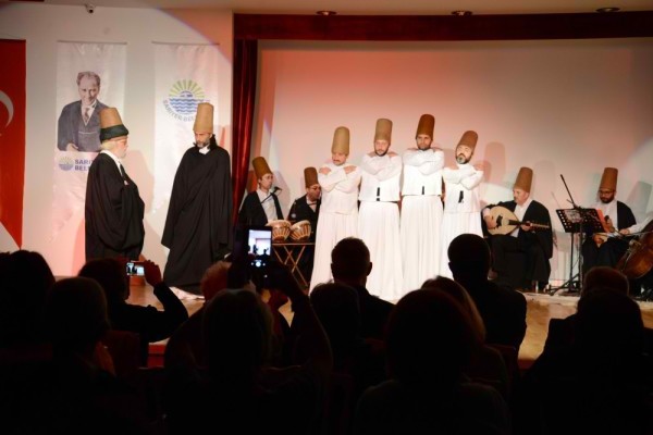 Mevlana Sarıyer'de anıldı