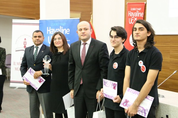 3. Gaziemir Nevvar Salih İşgören Anadolu Lisesi