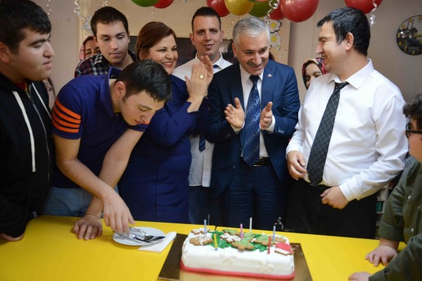 Bir tebessüm yürekleri ısıttı - 11