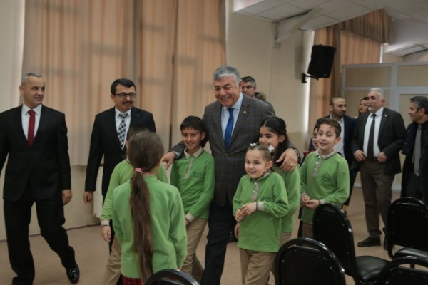 Eğitimin Olduğu Yerde Savaş Olmaz - Görsel 2