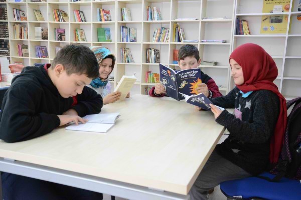 İNTERNET KULLANIMI OKUMAKTAN UZAKLAŞTIRDI