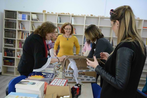 İNTERNET KULLANIMI OKUMAKTAN UZAKLAŞTIRDI