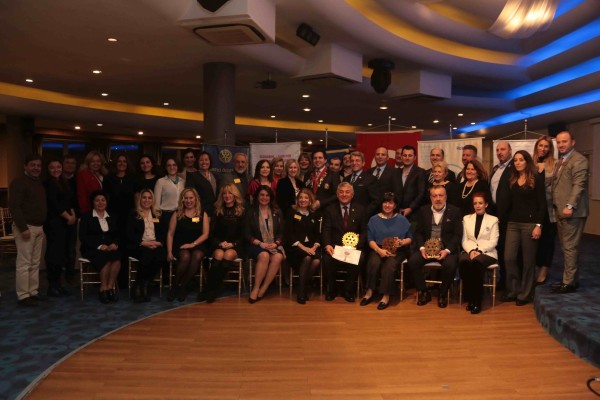 BAŞKAN GENÇ’E ‘ÜSTÜN HİZMET ÖDÜLÜ’ VERİLDİ