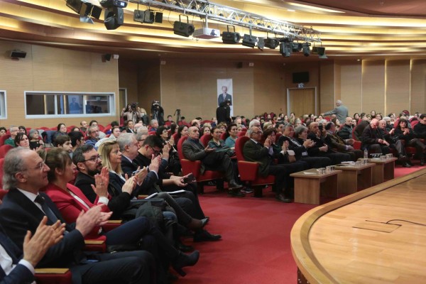 BİR ÇOCUĞUN HAYATA BAKIŞI KİTAPLARLA DEĞİŞİR