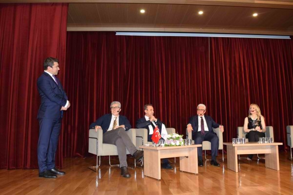 KADIN SÖYLER HAYAT COŞAR