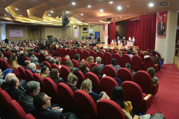 KADIN SÖYLER HAYAT COŞAR