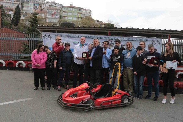 otizm farkındalık etkinliği