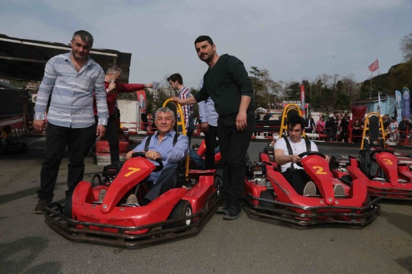 otizm farkındalık etkinliği