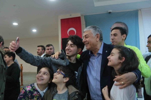 BAŞKAN GENÇ’TEN YOĞUN HAFTA SONU MESAİSİ