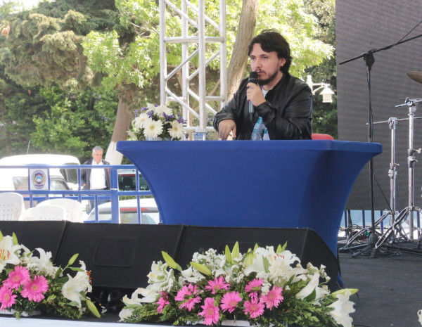 Burak Aksak söyleşi