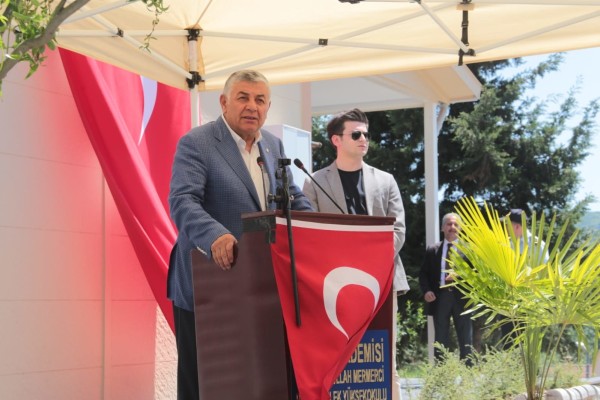 Şükrü Genç