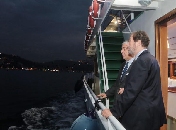 Şükrü Genç ve Michael Christides