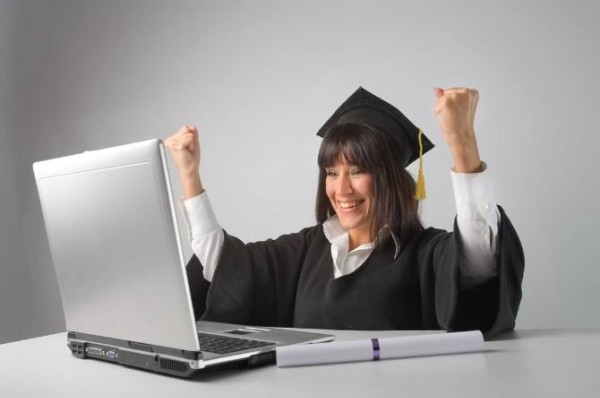 Uzaktan üniversite eğitimine talep artıyor