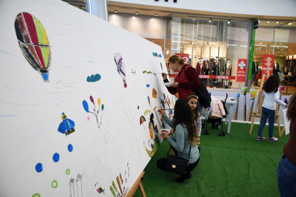 Bir Tablo Bin Fırça projesi Mersinlileri sanatla buluşturuyor