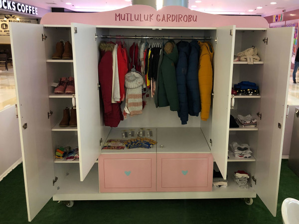 “Mutluluk Gardırobu”, Korunmaya Muhtaç Çocukları gülümsetiyor!