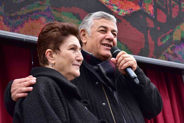 Suzan İlhan ve Şükrü Genç