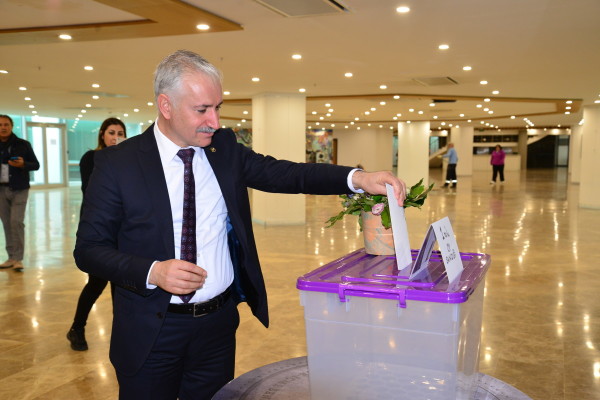 başkan yard.ismail erdem