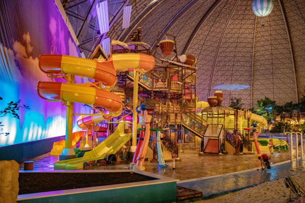 Tropical_Island_Resort_Krausnick_Germany (16)