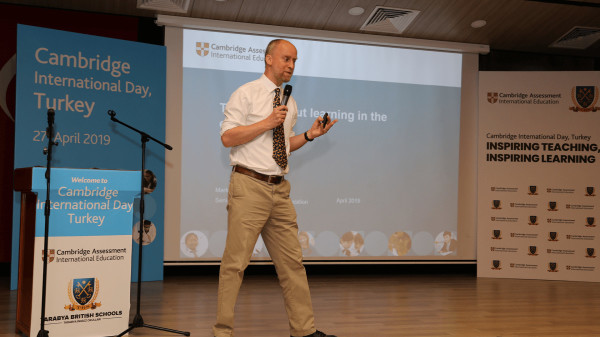 Cambridge Profesörlerinden İstanbul’da Öğretmenlere Eğitim Konferansı!