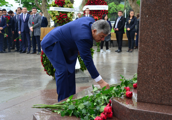 Şükrü Genç