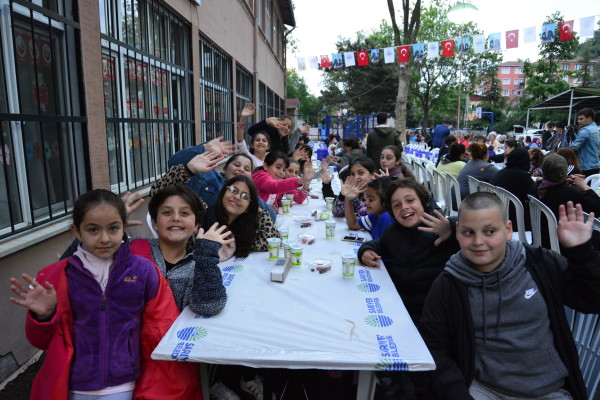iftar çocuklar