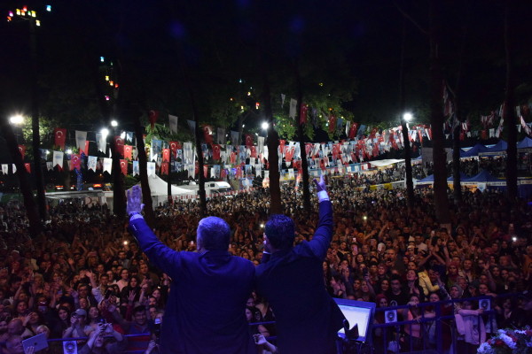Şükrü Genç ve Ferhat Göçer