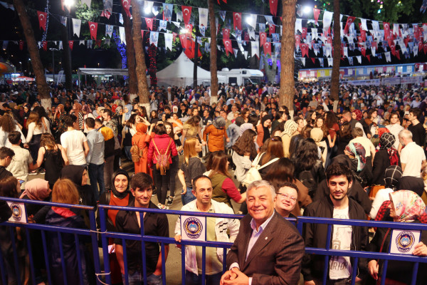 Şükrü Genç