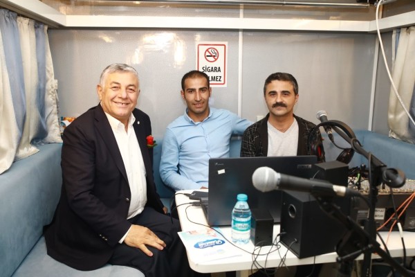 başkan radya yayını