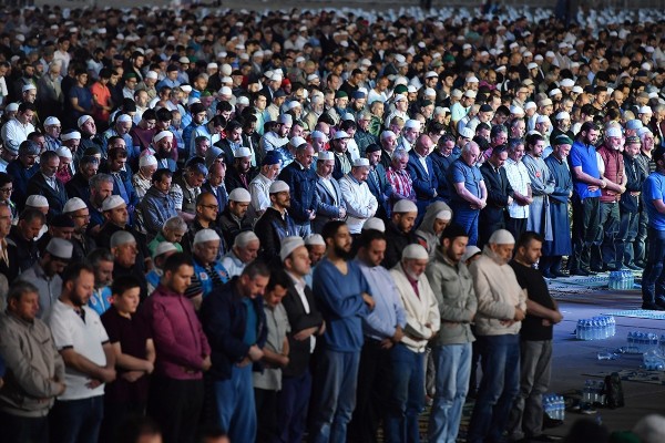 Yenikapı Teravih Namazı