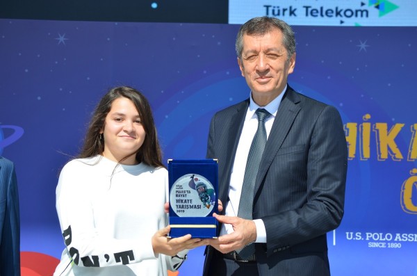 Nezaket Sena Özgüner