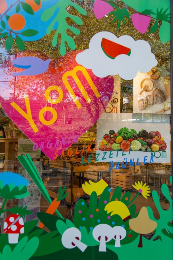 ÜRETİCİDEN DİREKT TÜKETİCİYE ÜRÜN SUNAN ‘SERTİFİKALI ORGANİK’ MERKEZİ YOM ORGANİK AÇILDI