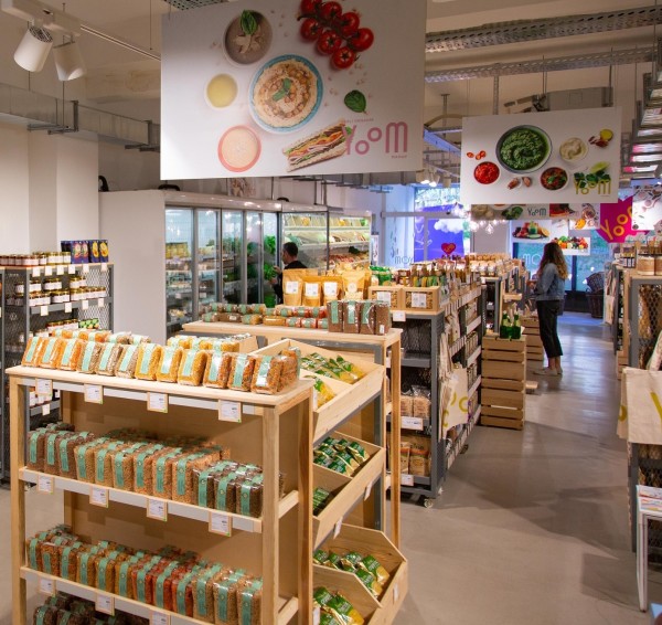 ÜRETİCİDEN DİREKT TÜKETİCİYE ÜRÜN SUNAN ‘SERTİFİKALI ORGANİK’ MERKEZİ YOM ORGANİK AÇILDI