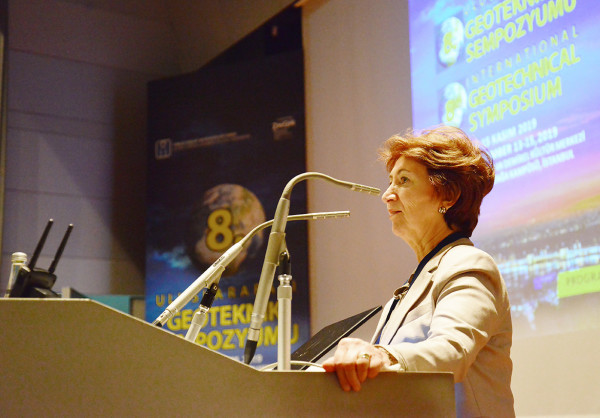 Feyza Çinicioğlu