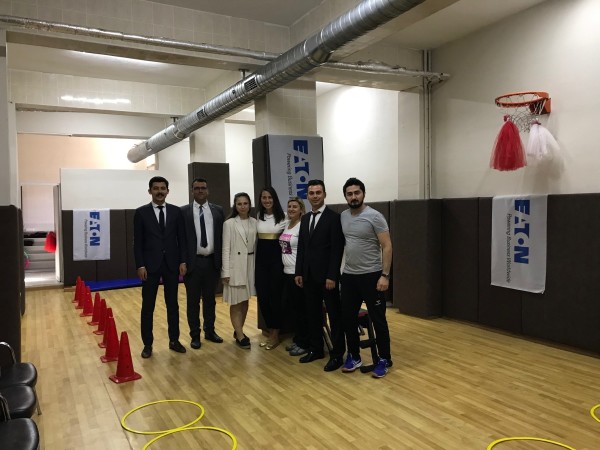 Engelli öğrenciler spor salonu - Eaton