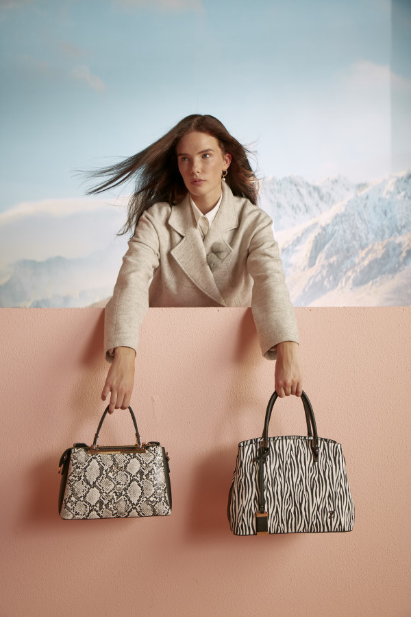 Zühre Çanta 239 TL