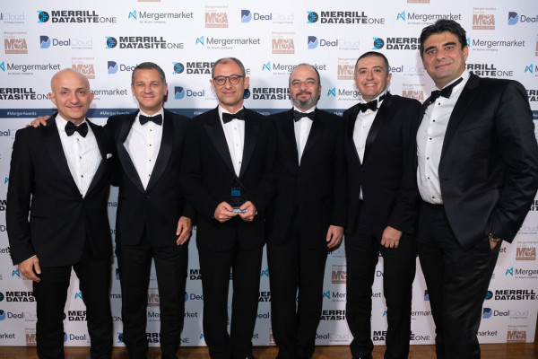 Pragma'ya ‘uluslararası ödül’