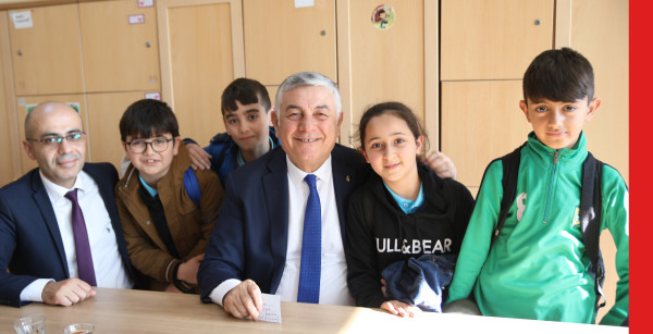 başkan ve çocuklar
