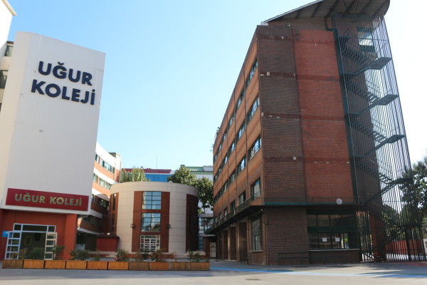 FLORYA UĞUR KOLEJİ BURSLULUK SINAVI 4 OCAK’TA