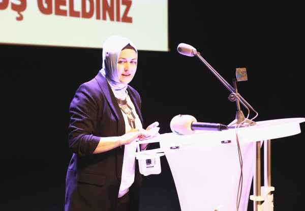 Elmas Akçay