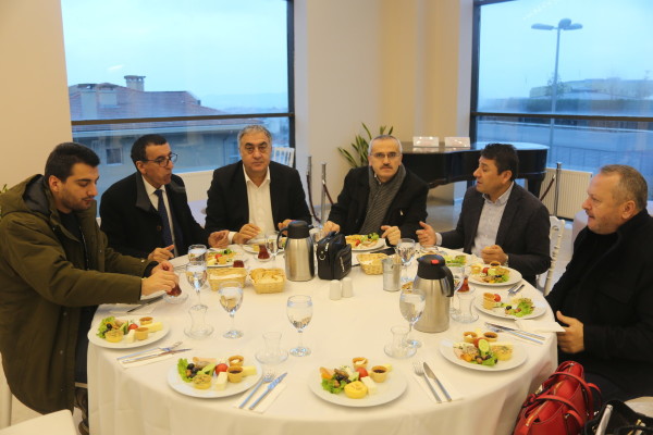 muhtarlar kahvaltı